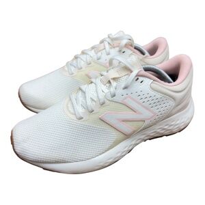 New Balance 520v7 women size 8 Cream and Pink Running Shoes